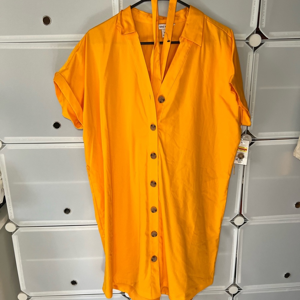 Yellow dress